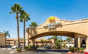 Comfort Inn & Suites Moreno Valley Near March Air Reserve Base